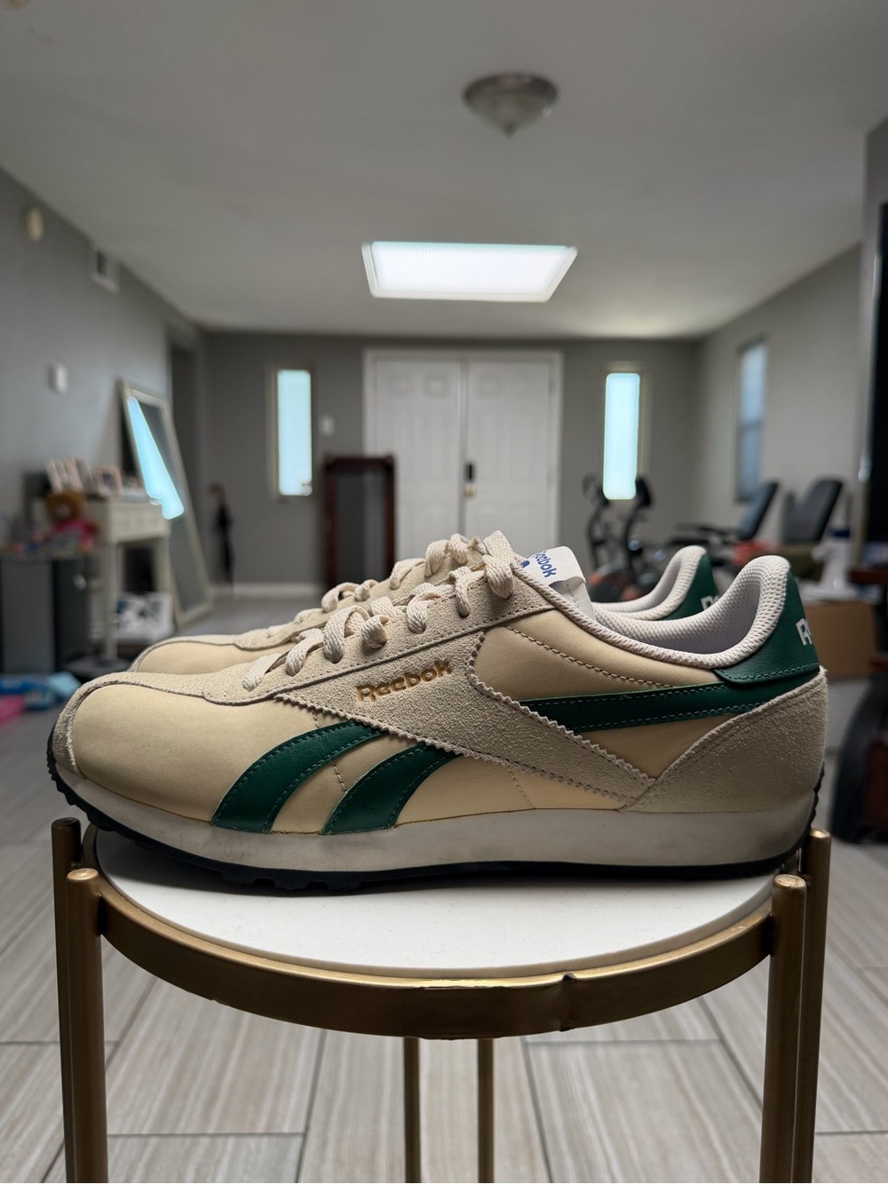 Reebok Classic Men’s Beige & Green Casual Sneakers